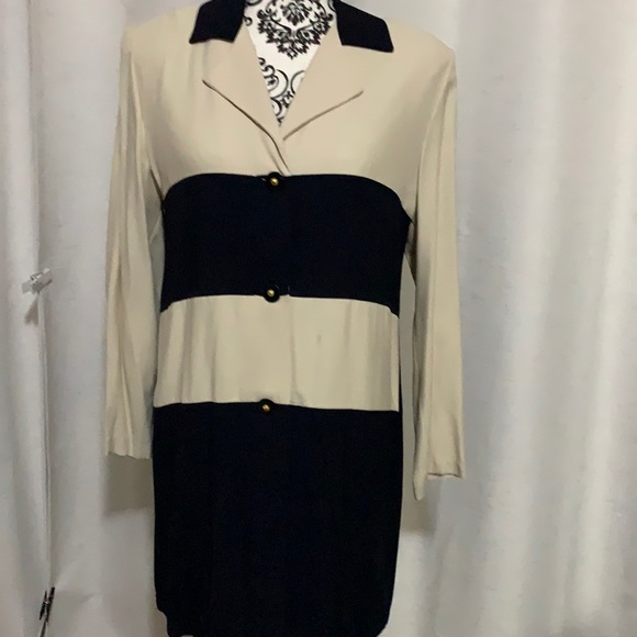 Dress - Picture 1 of 4